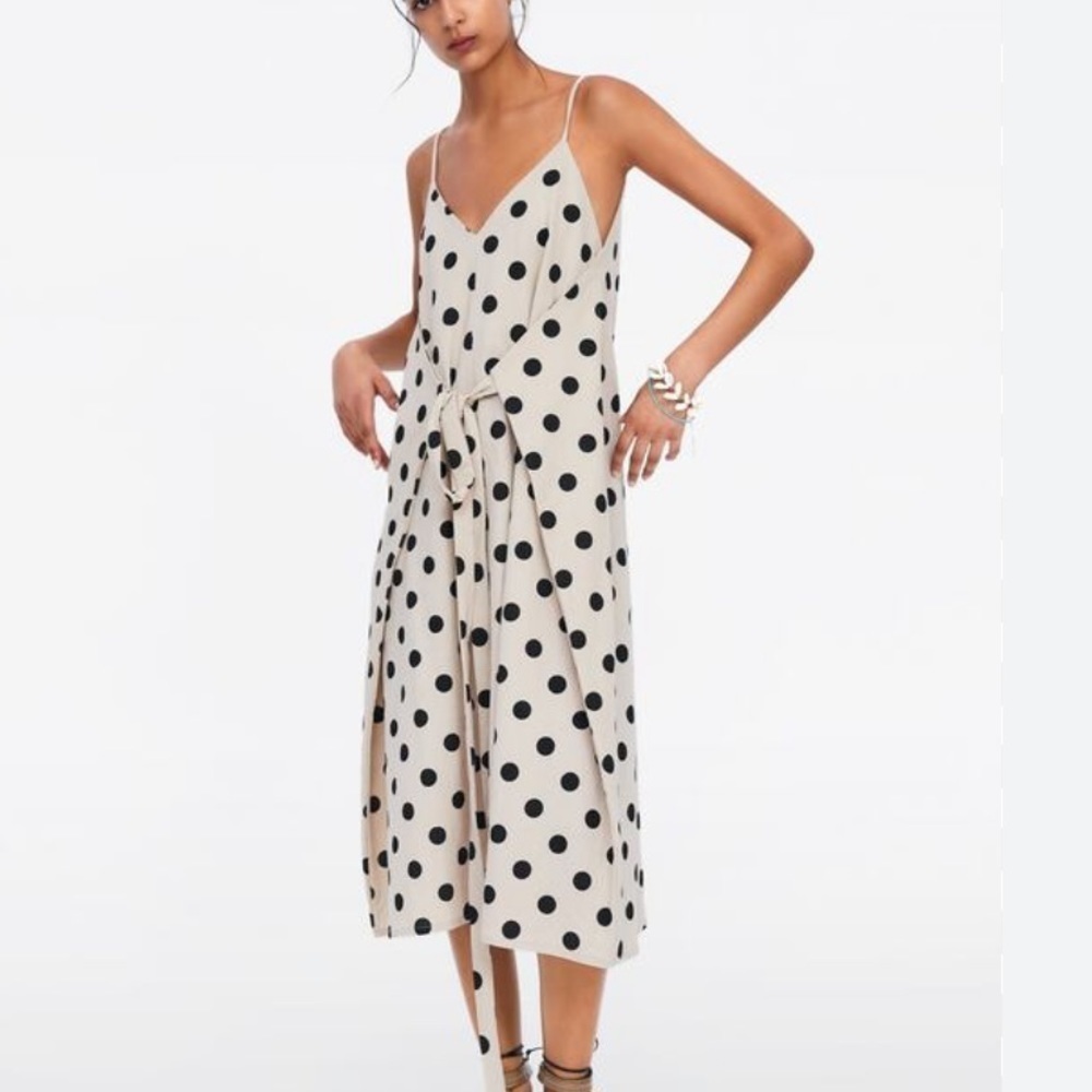 Zara belted polka dot dress with strap size small Fall vibes
